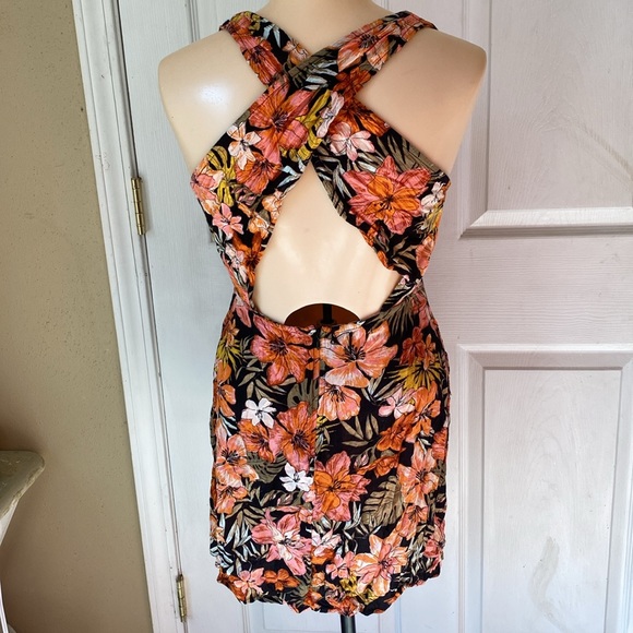 Billabong Knotted Heart Mini Dress Size Small - Picture 2 of 9